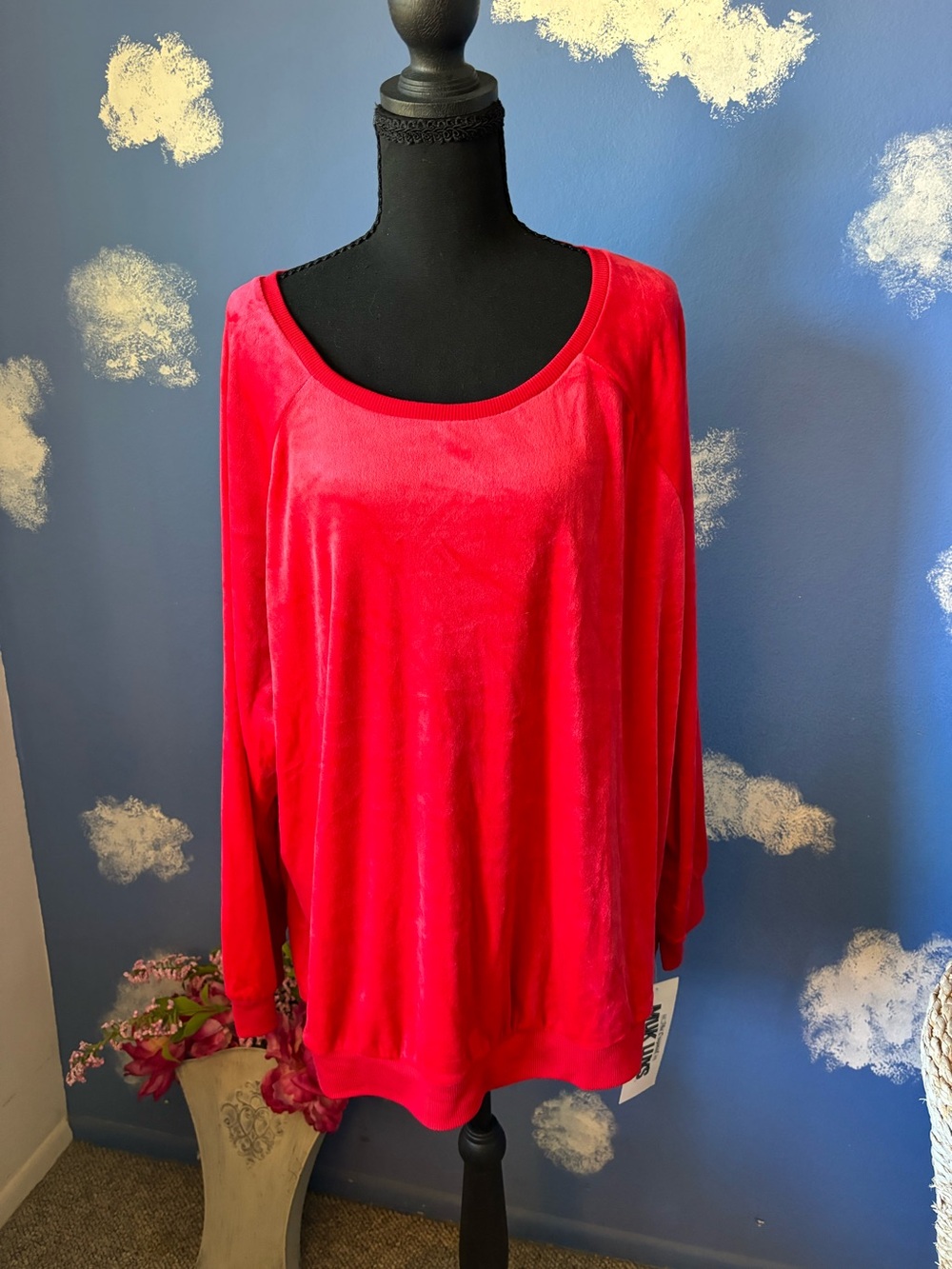 Muk Luk Bright Red Velour Sweatshirt, Size XXL, NEW with TAG